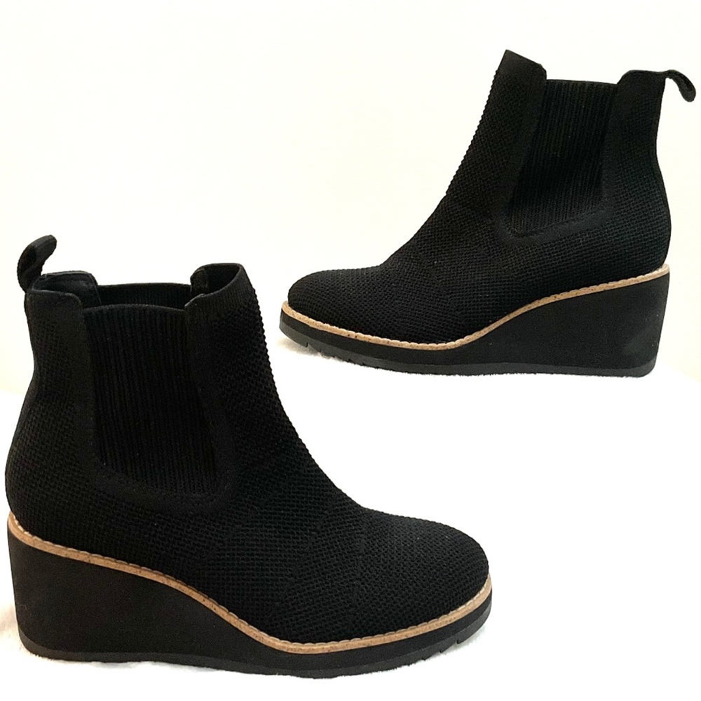 Black Sofft Eiley Knit Upper  Pull On Platform Wedge Chelsea Ankle Boots Size 6